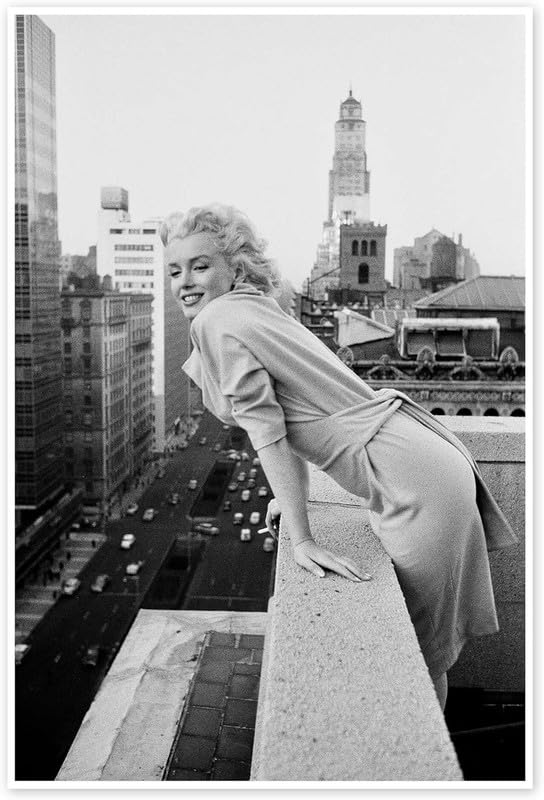Funky Print Marilyn Monroe in New York Poster by Celebrity Collection Black and white Wall art Wall decor wall art poster – printed in Yorkshire